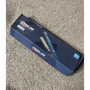 New In Box Moglor Professional Hair Straightener Nano-Titanium Alloy Dari Blue